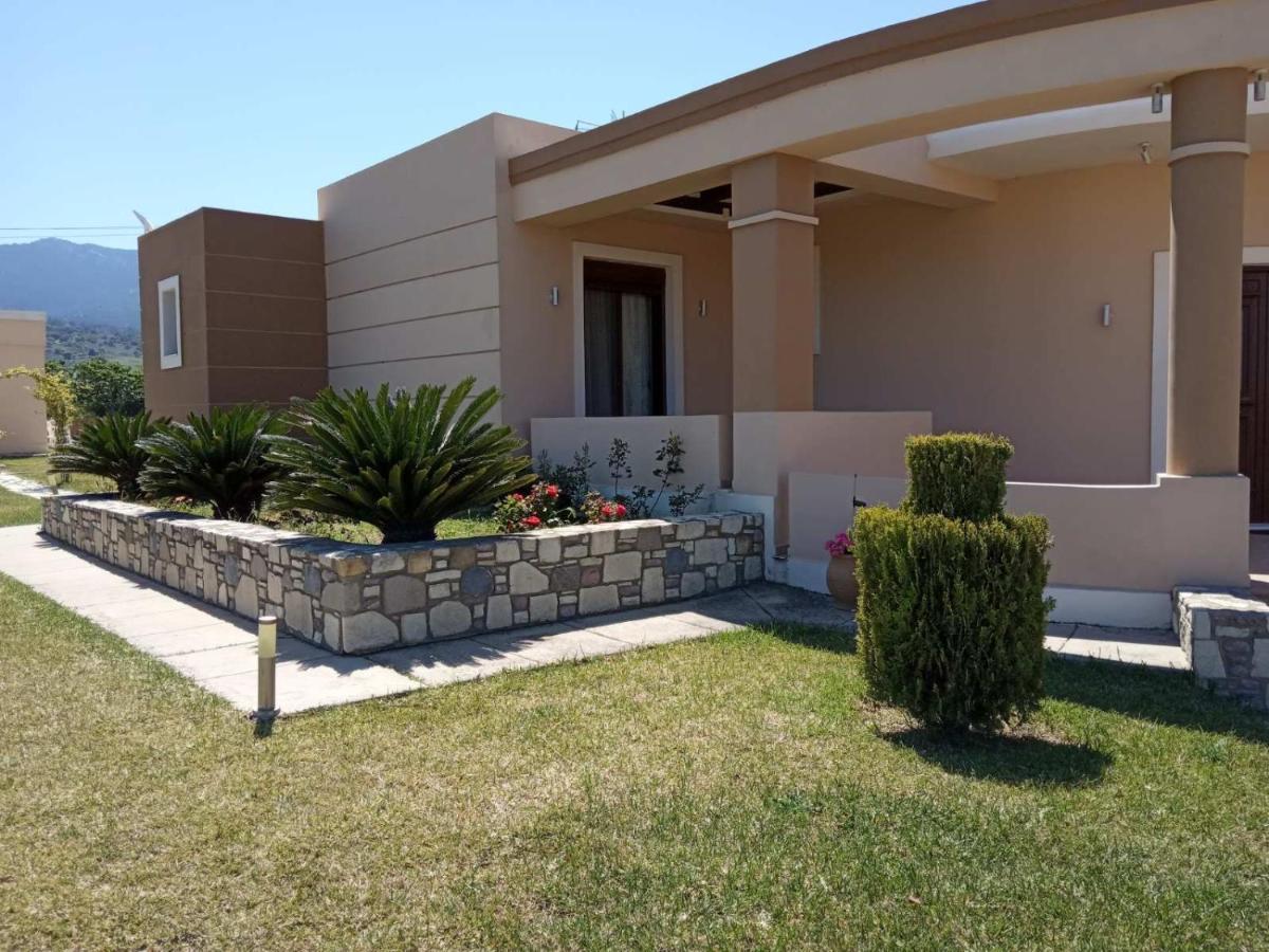 Kos Villa - Family Comfort With Large Garden, Jacuzzi Kültér fotó