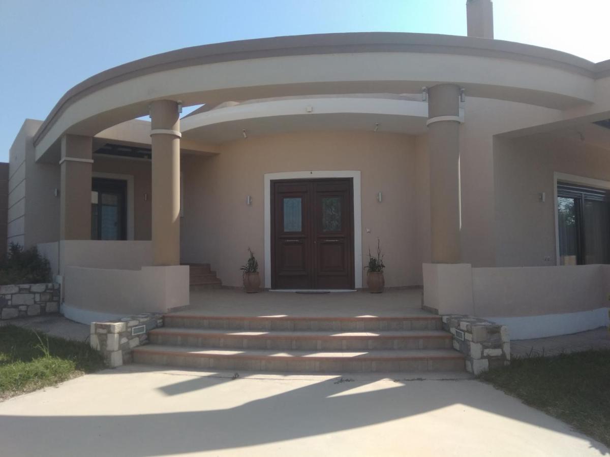 Kos Villa - Family Comfort With Large Garden, Jacuzzi Kültér fotó