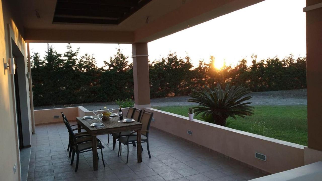 Kos Villa - Family Comfort With Large Garden, Jacuzzi Kültér fotó